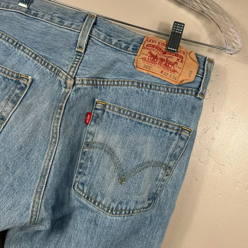 Vintage 90’s Levi’s 501 Denim Blue Jeans Size 31x32